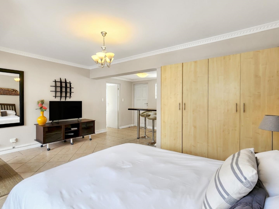 0 Bedroom Property for Sale in Sea Point Western Cape